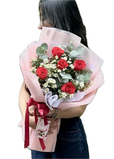 bó hoa hồng đỏ dễ thương