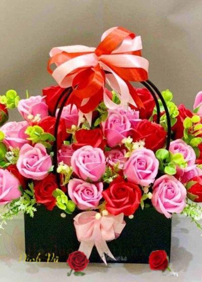 giỏ hoa hồng sáp nhiều màu
