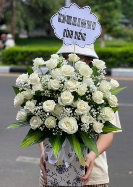 giỏ hoa viếng tang lễ giá rẻ