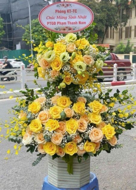 giỏ hoa hồng tặng sinh nhật bạn gái