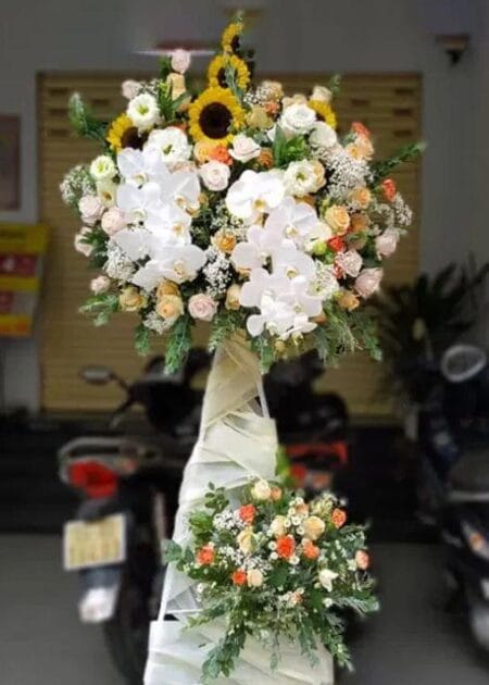 Kệ Hoa chúc mừng may Mắn