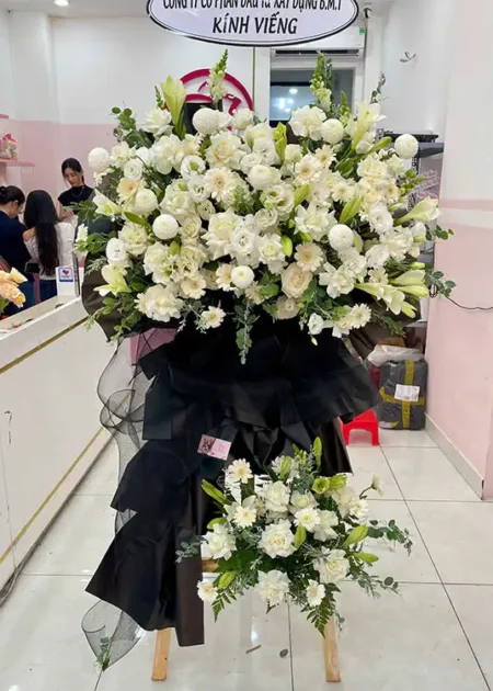 kệ hoa viếng chia buồn