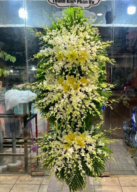 kệ hoa viếng đám tang chia buồn