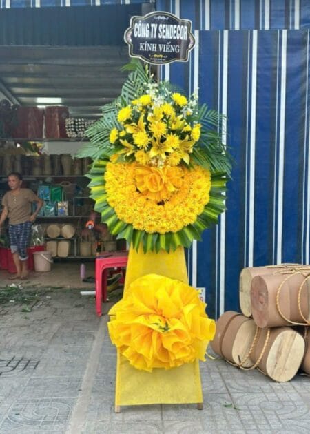 vòng hoa chia buồn cùng gia đình