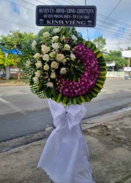 vòng hoa viếng tang lễ giá rẻ