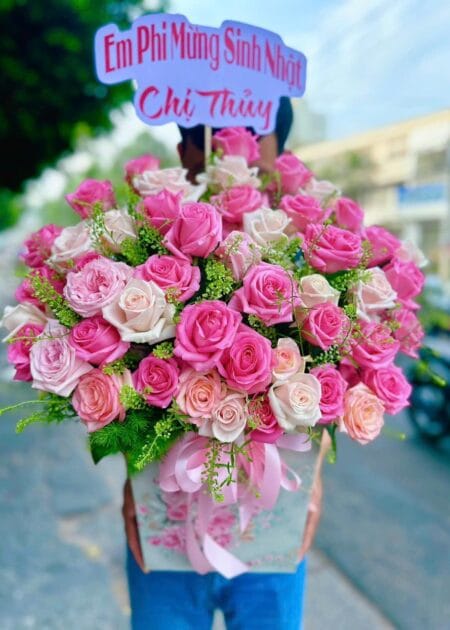 Giỏ hoa hồng pastel tặng sinh nhật