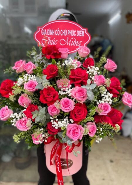 giỏ hoa hồng đỏ