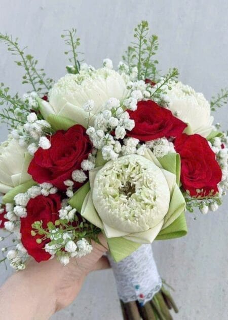 hoa cưới cầm tay
