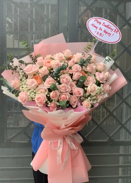 Bó Hoa Hồng Đào Cỡ Lớn Giấy Hồng Phối Kem