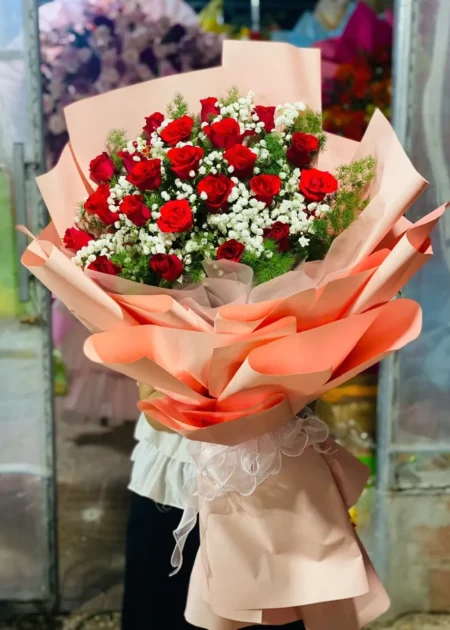 Bó Hoa Hồng Đỏ Baby Trắng Hạnh Phúc Nở Hoa