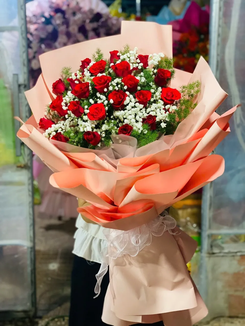 Bó Hoa Hồng Đỏ Baby Trắng - Hb1058 1 Bó Hoa Hồng Đỏ Baby Trắng Hạnh Phúc Nở Hoa