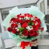 bó hoa hồng đỏ giấy xanh bạc hà
