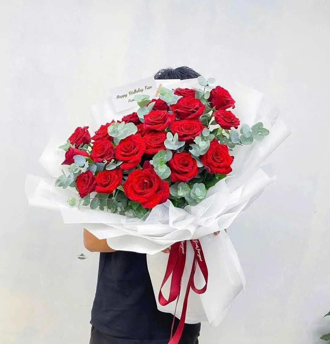 Bó Hoa Hồng Đỏ Lá Bạc Velvet - Hb1002 1 bó hoa hồng đỏ lá bạc