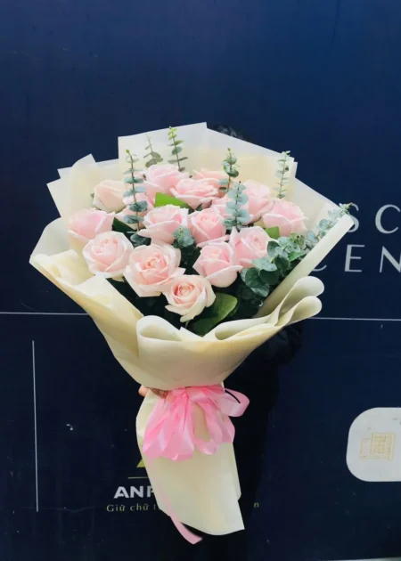 Bó Hoa Hồng Kem Giấy Kem Thanh Lịch