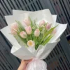 Bó Hoa Tulip Hồng Kem Tinh Khôi