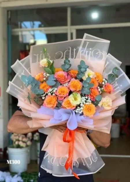 hoa hồng cam phối lá bạc