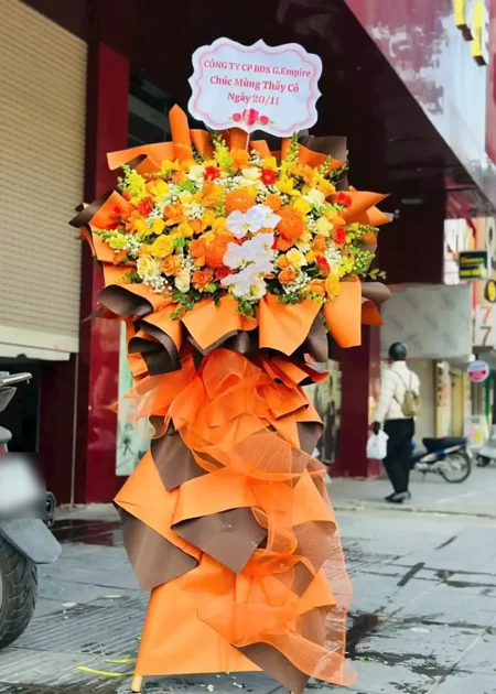 kệ hoa 20/11 giấy cam nâu Ấm Áp Nghĩa Thầy