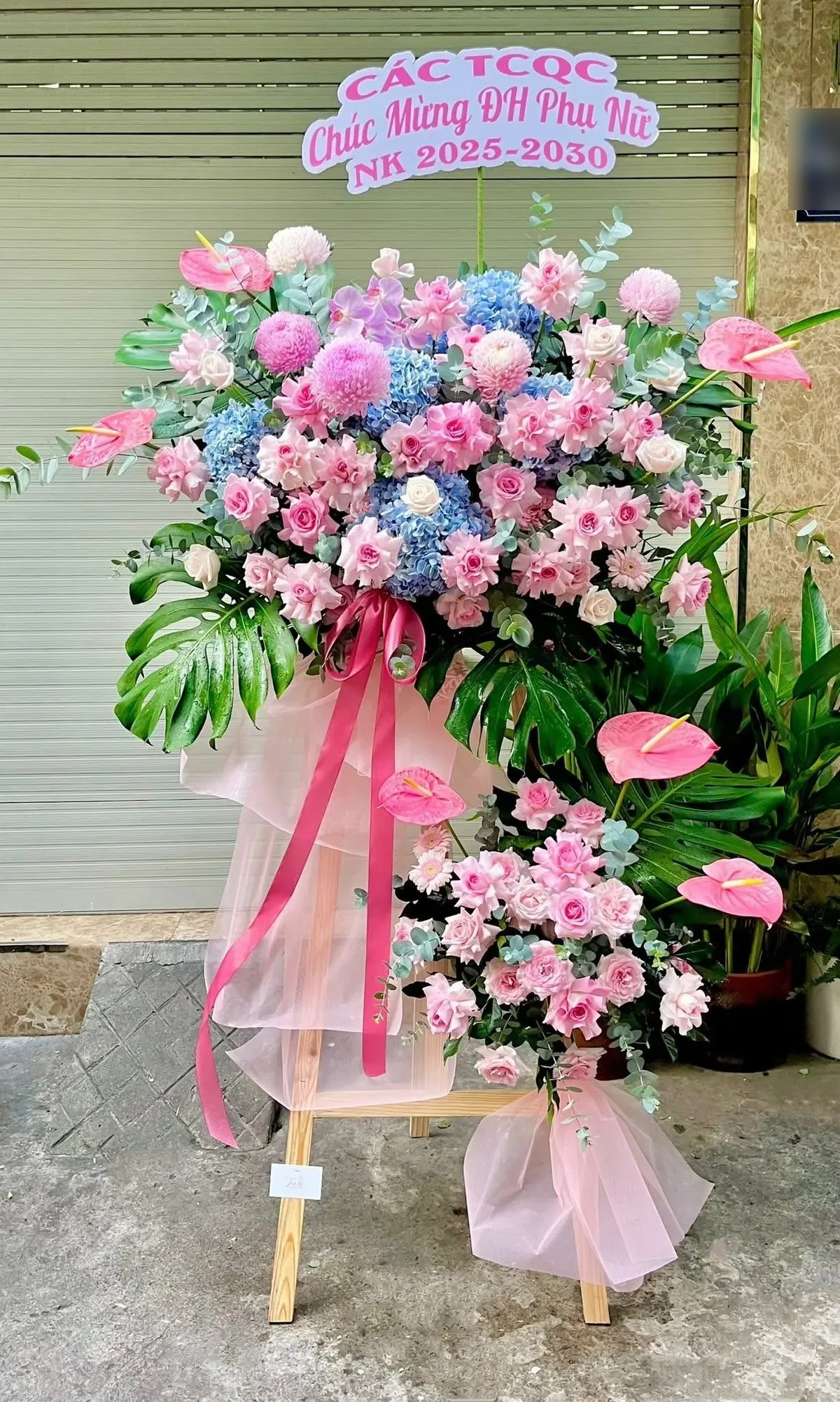 Kệ Hoa Chúc Mừng Đại Hội Phụ Nữ – Hồng Lam Đồng Tâm – DVKT288 6 kệ hoa chúc mừng đại hội phụ nữ Hồng Lam Đồng Tâm