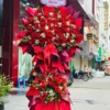 kệ hoa hồng đỏ thắm Gia Đạo Hưng Long