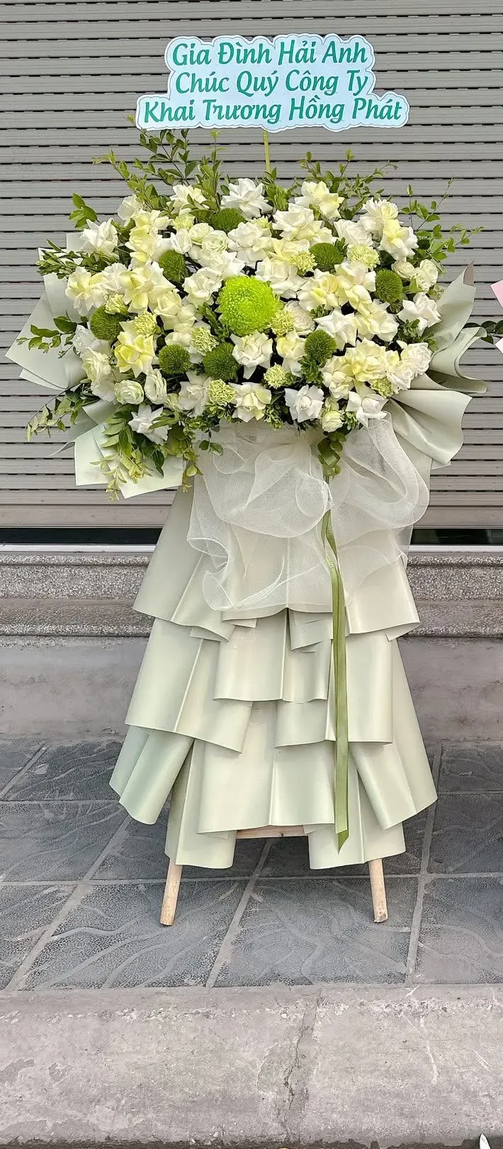 Kệ Hoa Khai Trương Pastel – Dịu Dàng Khởi Phát – DVKT250 20 kệ hoa khai trương pastel trắng xanh giấy bạc hà