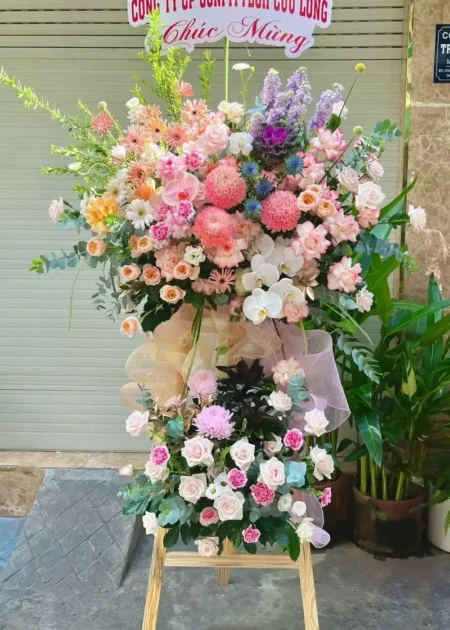 kệ hoa khai trương phong cách vườn Vạn Hoa Khoe Sắc