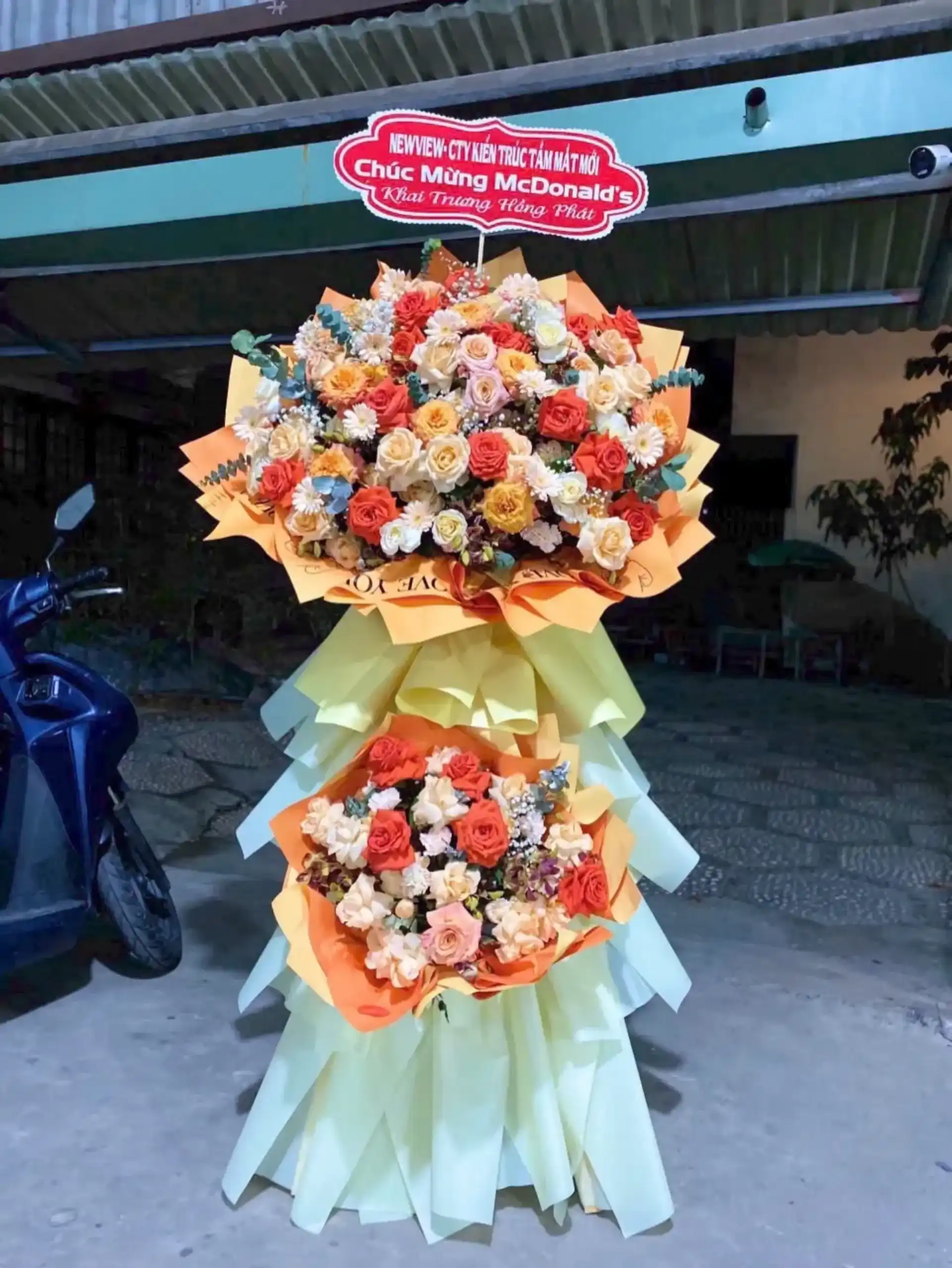 Kệ Hoa Khai Trương Khởi Đầu Rực Rỡ - DVKT130 1 kệ hoa khai trương khởi đầu rực rỡ